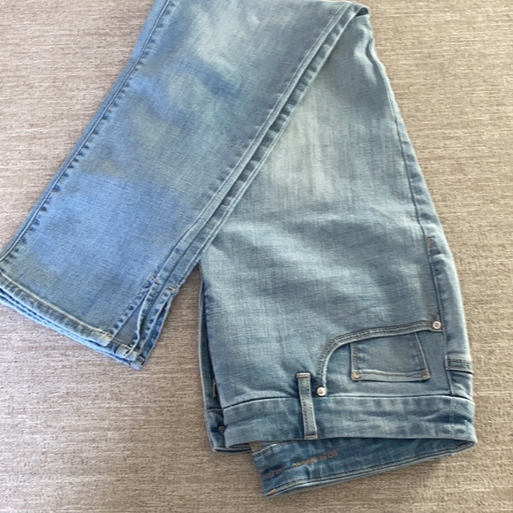 Chico’s So Slimming Girlfriend Slim light wash Ankle jeans Size 1T (8Tall) - Picture 4 of 11